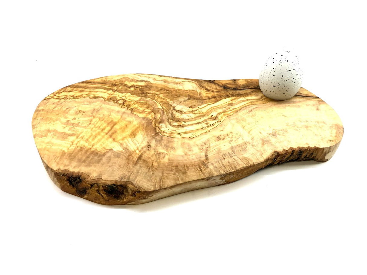 Rustikt Serveringsbræt til morgenmad med Æggehul