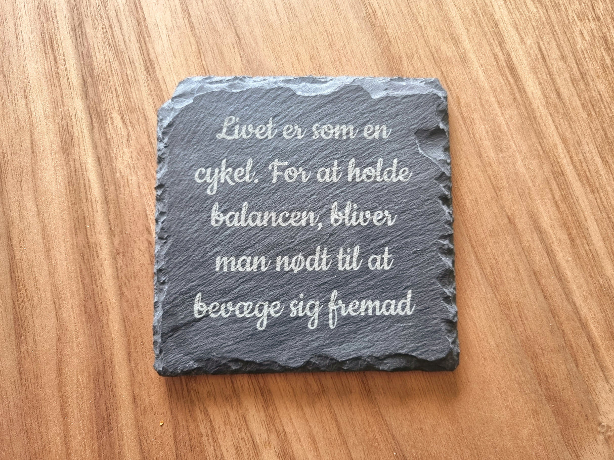 Rustic personlig skifer bordskåner – design selv