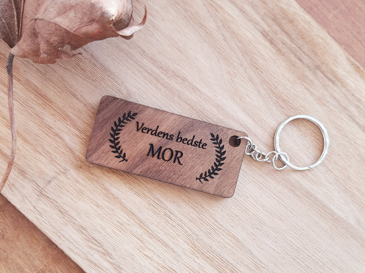 Nøglering i valnøddetræ - Verdens bedste mor - gave til Mor