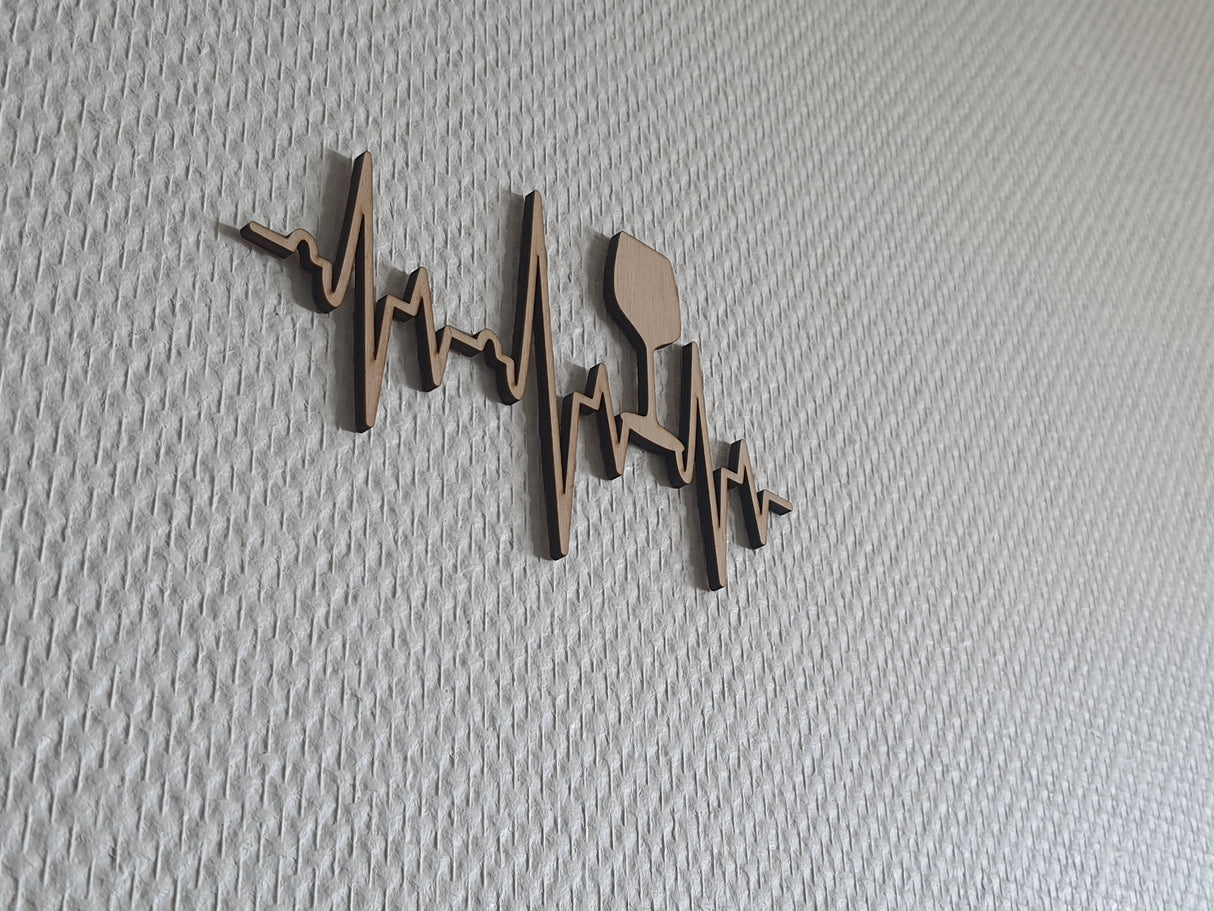 Vægdekoration til køkkenet i træ - Vin Hjerteslag