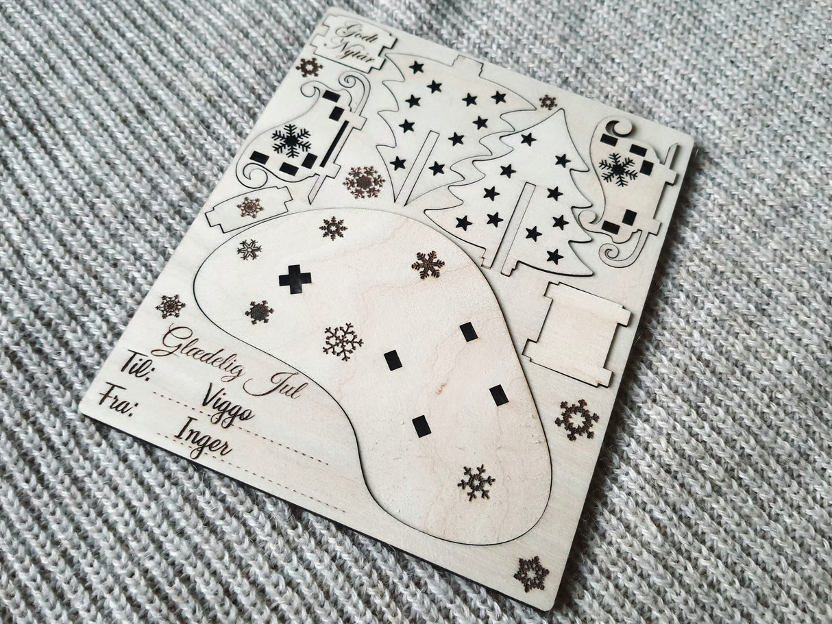 Personlig 3d Julekort med juletræ og julemandens kane i træ med valgfrit tekst