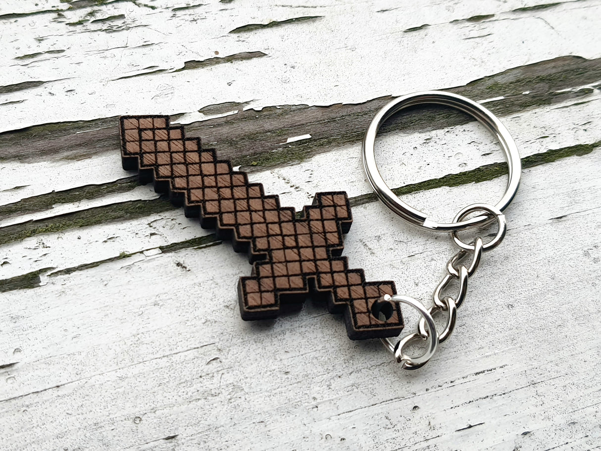 Minecraft sværd nøglering i valnøddetræ - Gave til børn - Gave til dreng