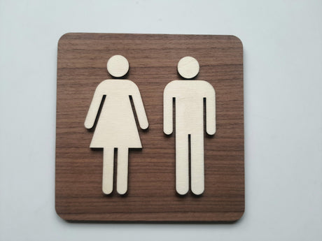 Toiletskilt i træ med nordisk design – til væg eller dør