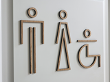 Unik och modern toalettskylt i trä - man, kvinna och handikapppiktogram - WC-skylt