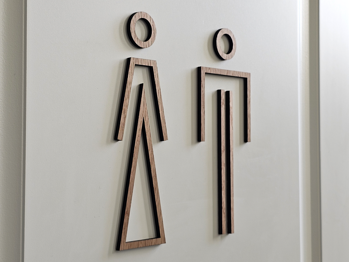 Unik och modern toalettskylt i trä - man, kvinna och handikapppiktogram - WC-skylt