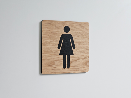 Dame toiletskilt i egetræ