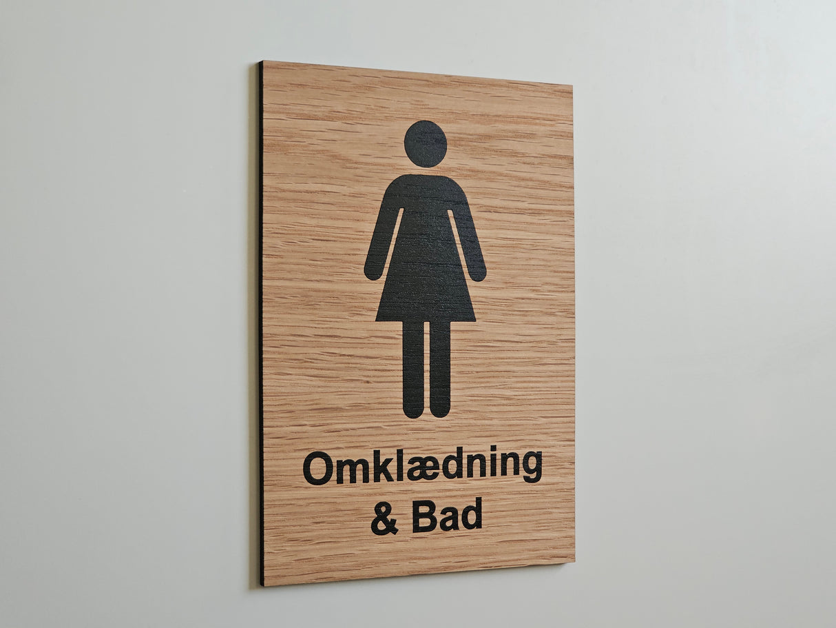 Omklædning & Bad skilt i egetræ | Damer