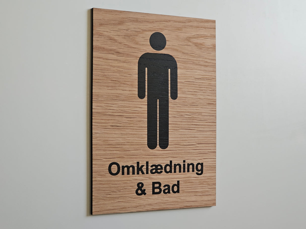 Omklædning & Bad skilt i egetræ | Herrer
