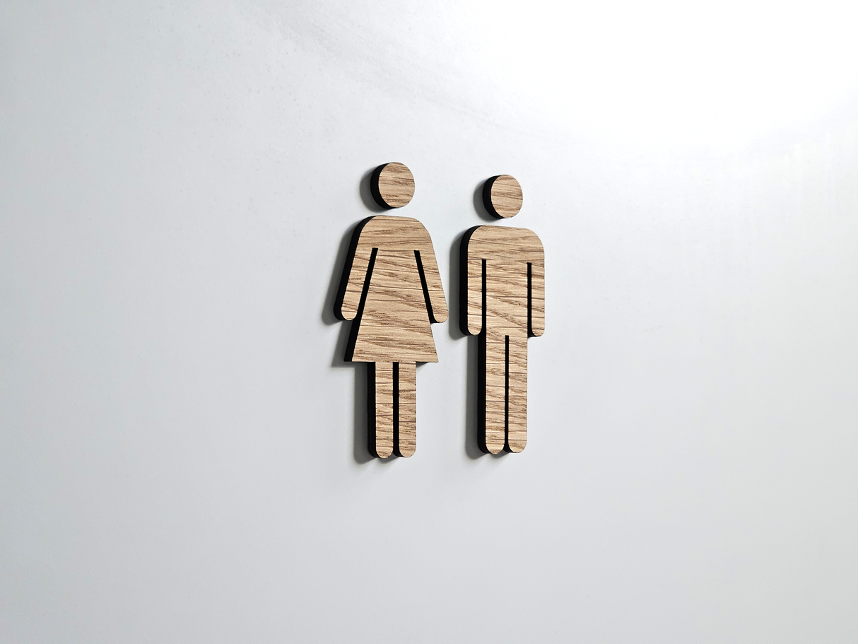 Toilet Skilt i Eg – Dame & Herre Piktogram (Separat Hoved)