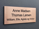 Navneskilt til postkasse