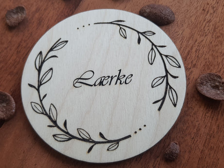 Bordskåner i træ med personlig gravering - ølbrikker - Coasters