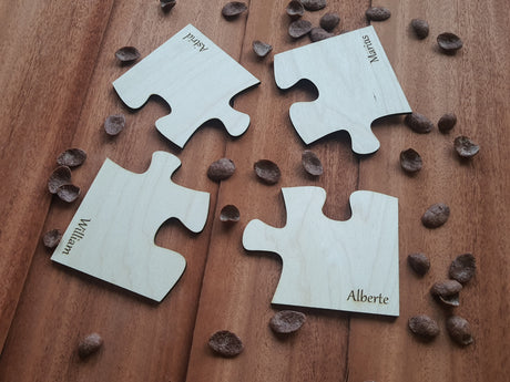 4 x Puslespil bordskåner i træ med personlig gravering- ølbrikker - Coasters