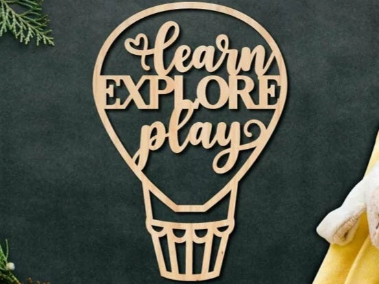 Learn Explore Play - Väggdekoration i trä